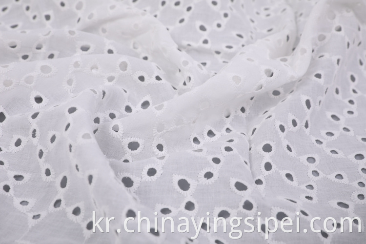 중국 공급 업체 짠 100면 흰색 자수 직물 가격 드레스.